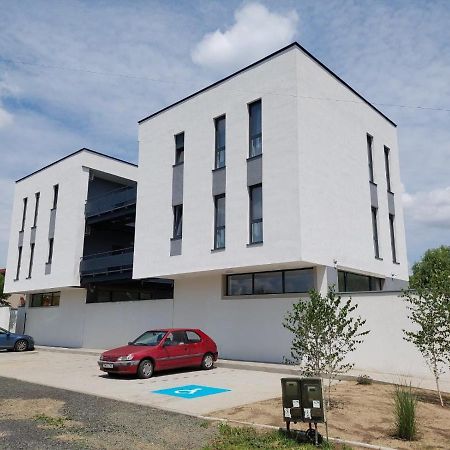 Casa Maria City Apartments ทิมิชัวรา ภายนอก รูปภาพ